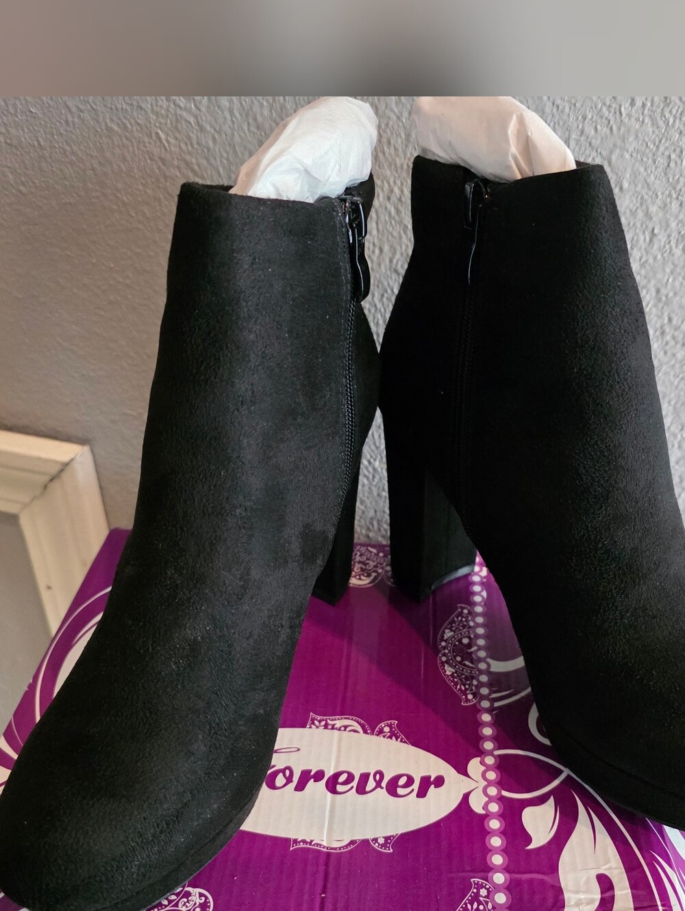 New! Forever Black Suede Block Heel Ankle Boots Size 8 "Serlin-66"